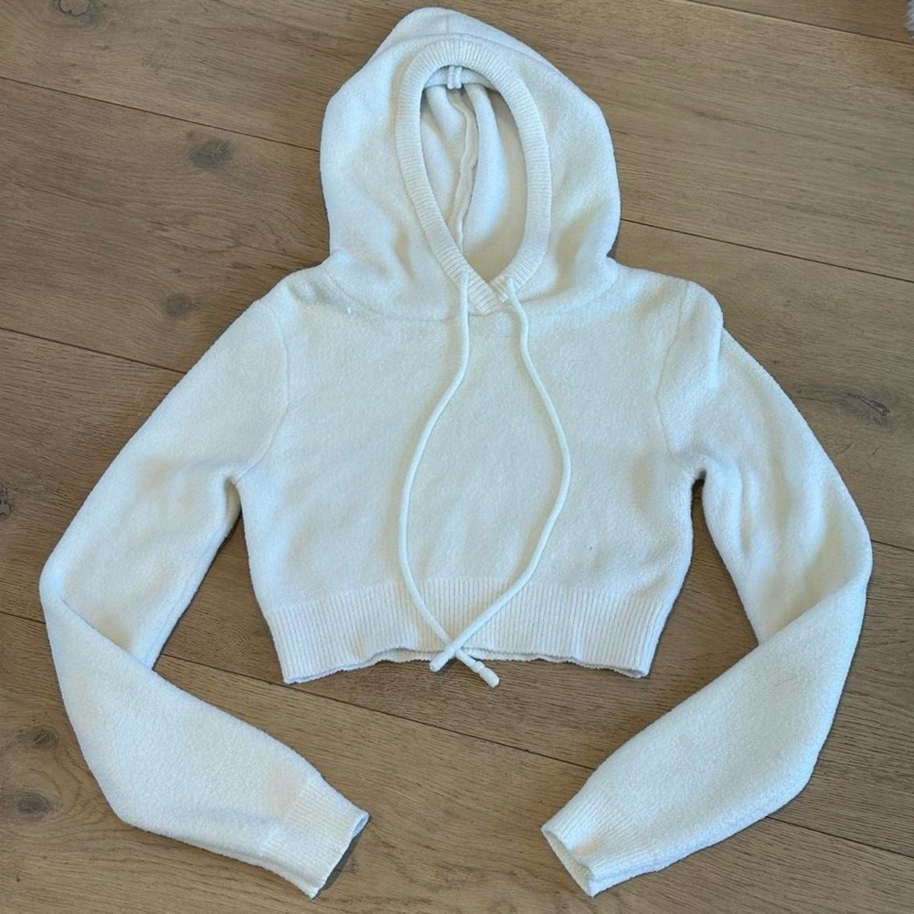 Cozy White Cropped Knit Hoodie